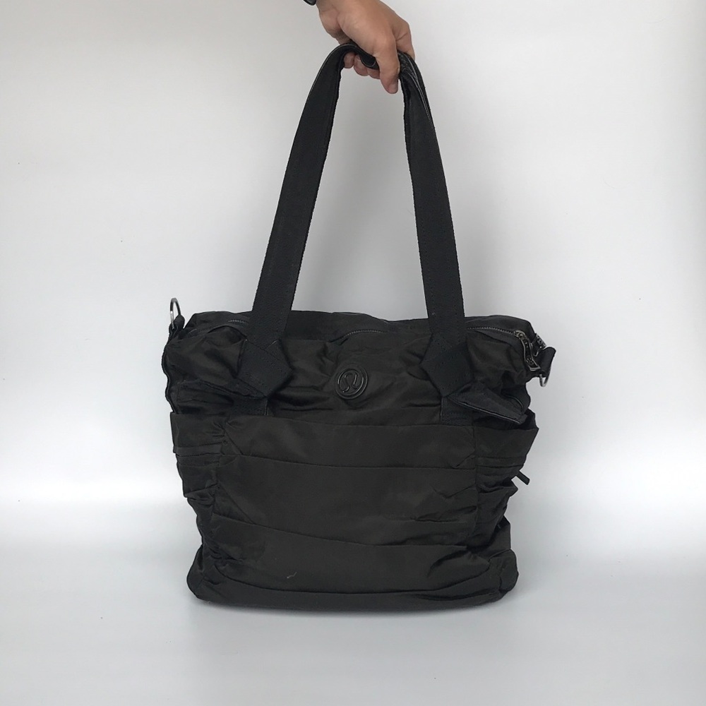 lululemon Triumphant Tote Bag
